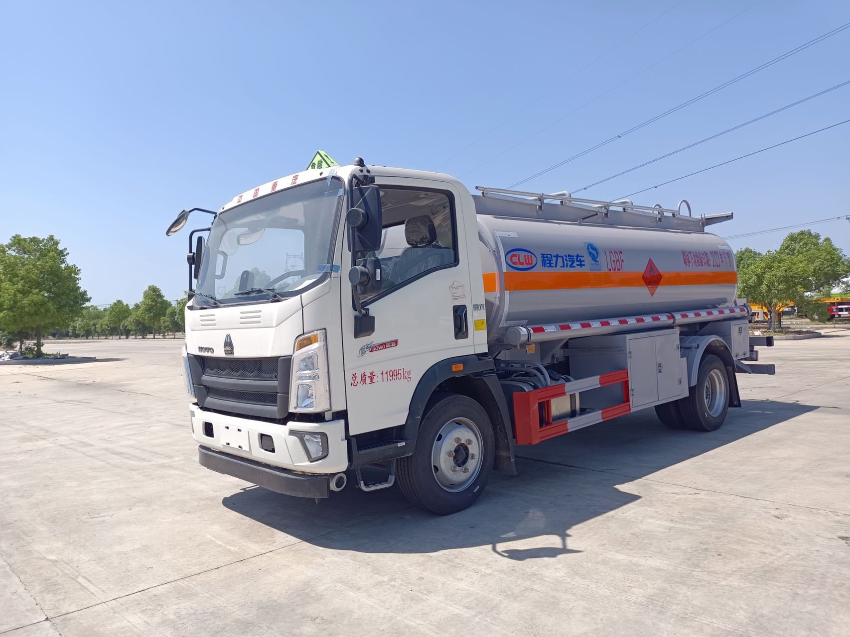 HOWO 10m3 fuel truck